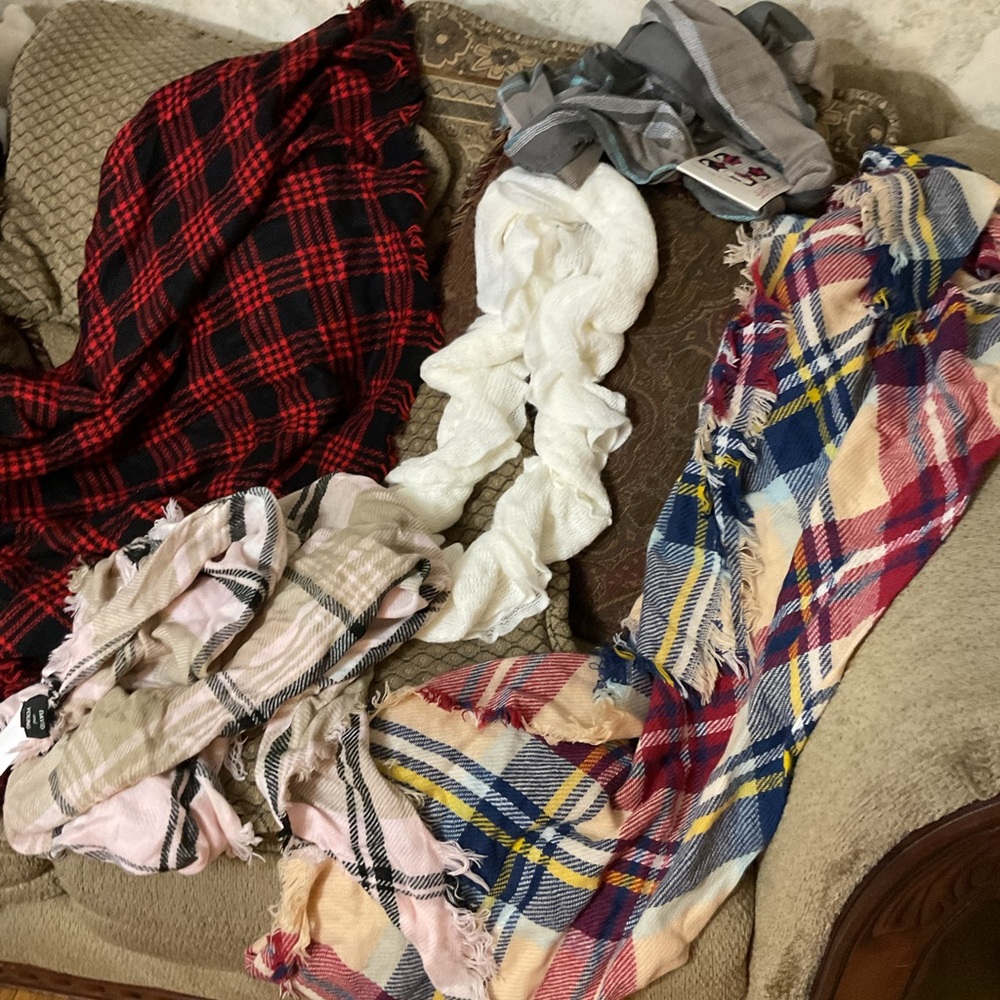 A lot of 5 Women’s Plaid cream eternity winter, neck scarves wraps pastel